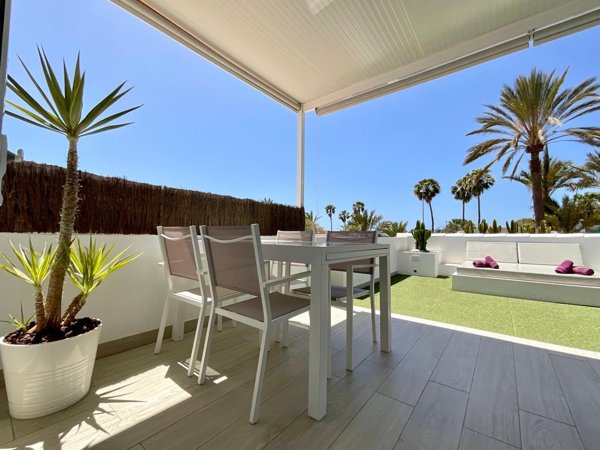 Las Americas Luxury Low-Cost Apartment With Terrace & Views Playa de las Américas Buitenkant foto
